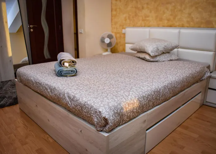 Executive Flat Two By Chr Luxury Apartment Bucharest