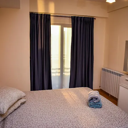 Executive Flat Two By Chr Luxury Апартаменты