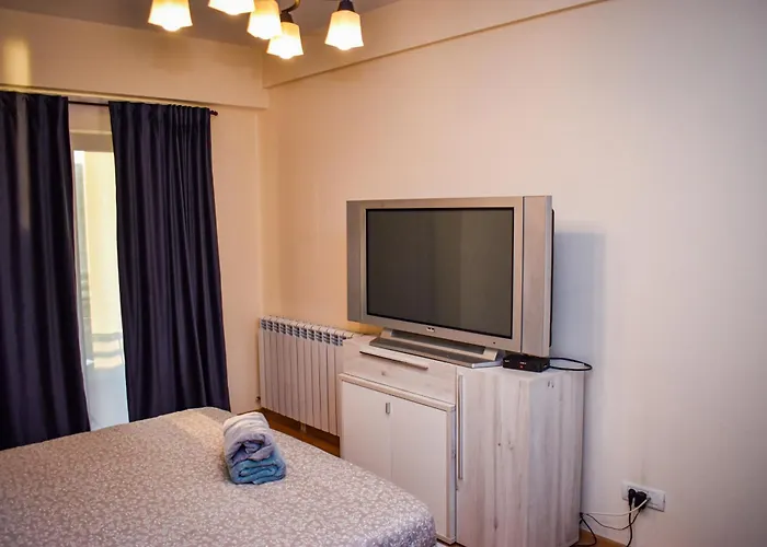 Executive Flat Two By Chr Luxury