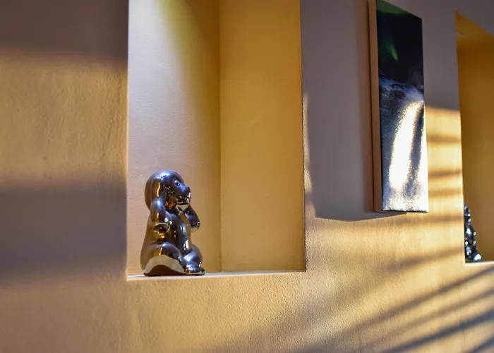 Executive Flat Two By Chr Luxury