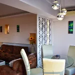 Executive Flat Two By Chr Luxury *